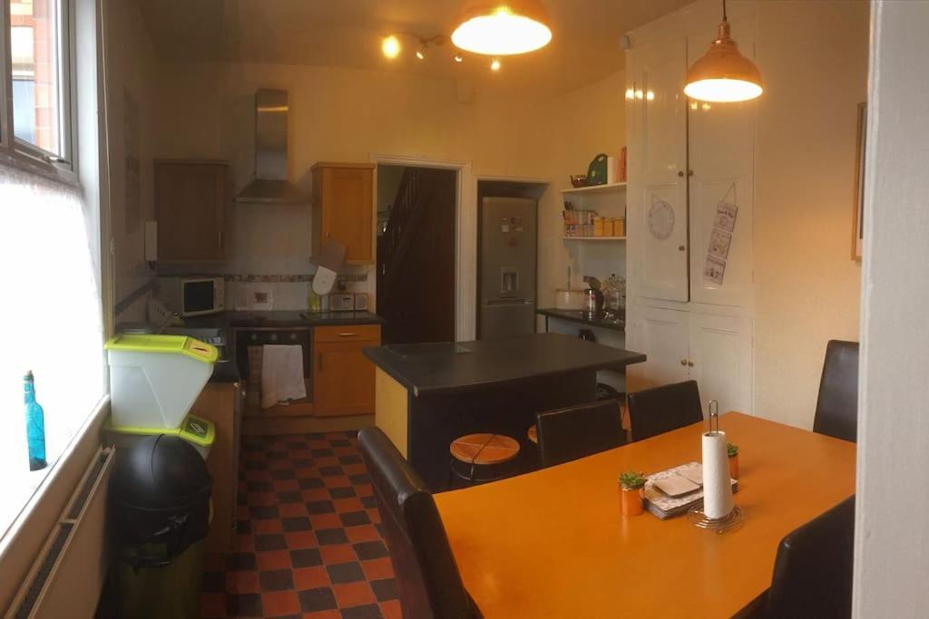 Turret Corner, Colwyn Bay, 5Min Walk To Sandy Beach Villa Conwy Exteriör bild