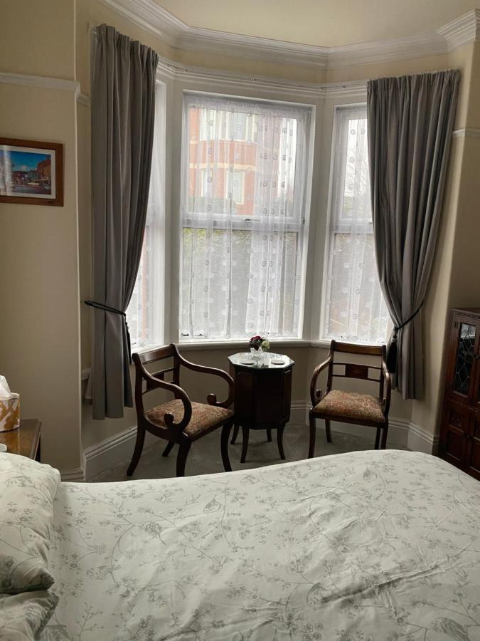 Turret Corner, Colwyn Bay, 5Min Walk To Sandy Beach Villa Conwy Exteriör bild