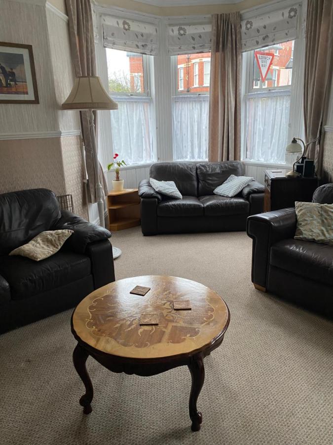Turret Corner, Colwyn Bay, 5Min Walk To Sandy Beach Villa Conwy Exteriör bild