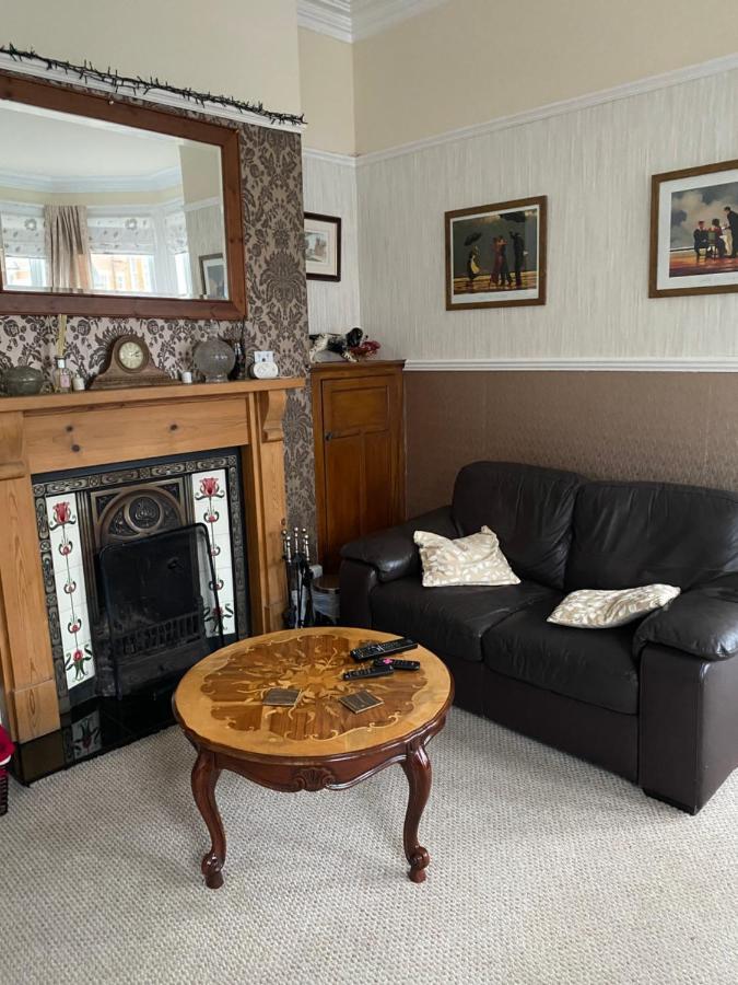Turret Corner, Colwyn Bay, 5Min Walk To Sandy Beach Villa Conwy Exteriör bild